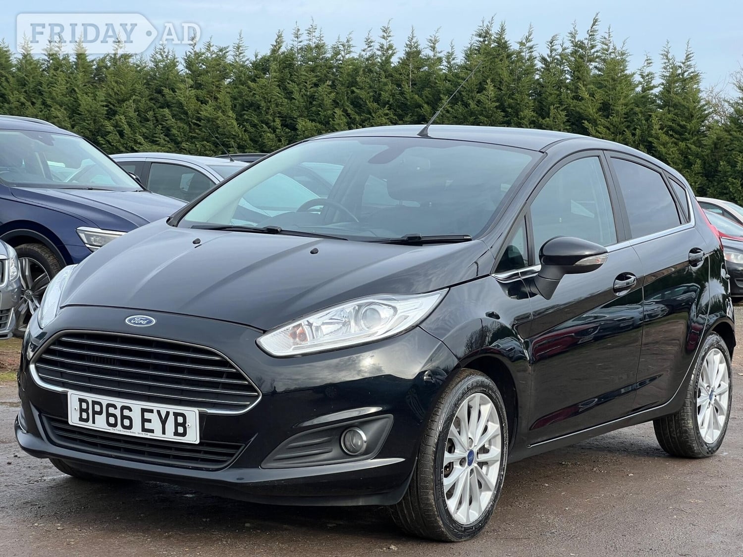 [ berth ]Ford Fiesta