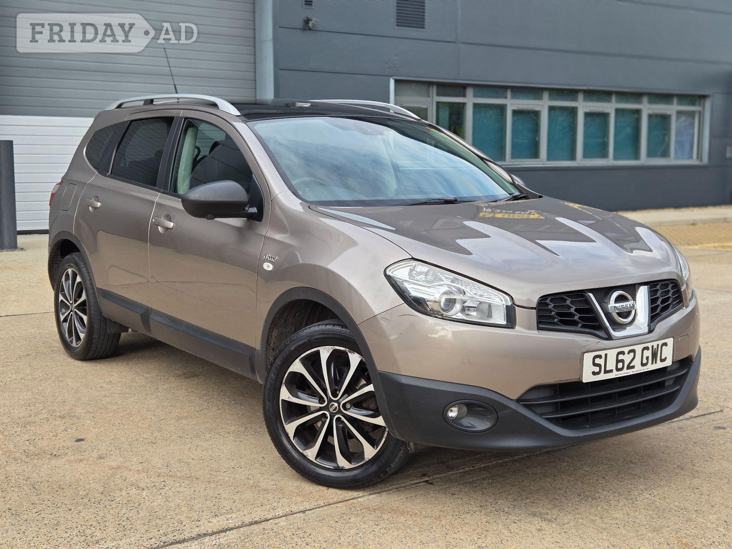 Nissan Qashqai+2 2012 in Slough