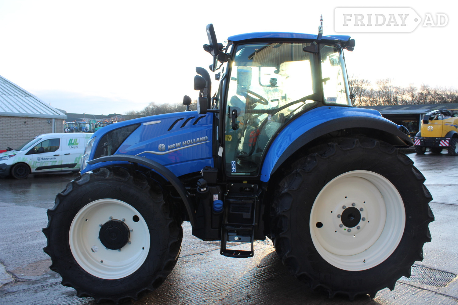 Other T5.120 () Tractor - Farm & Agricultural Vehicles