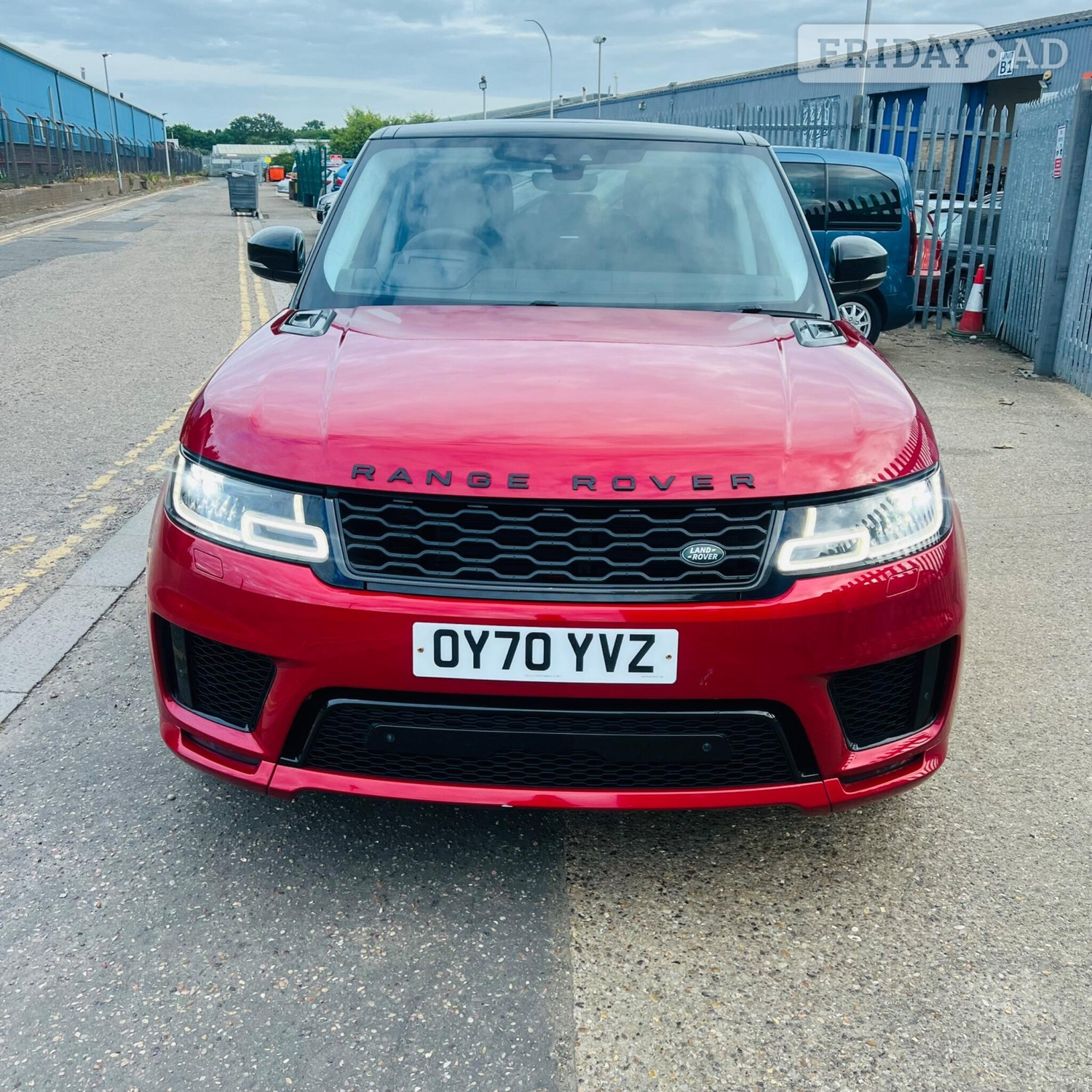 [ berth ]Land Rover Range Rover Sport