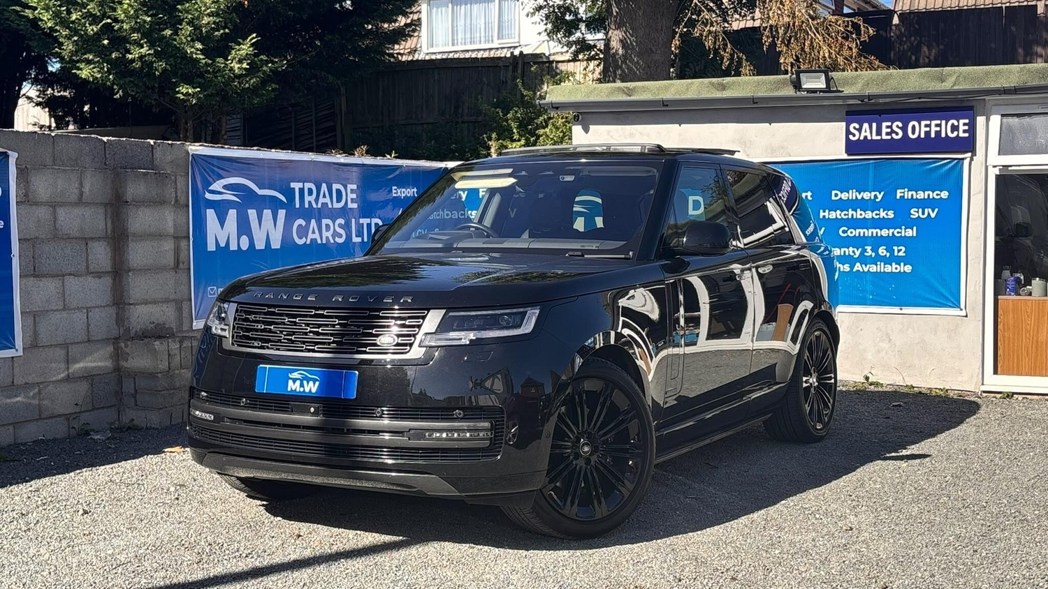 [ berth ]Land Rover Range Rover