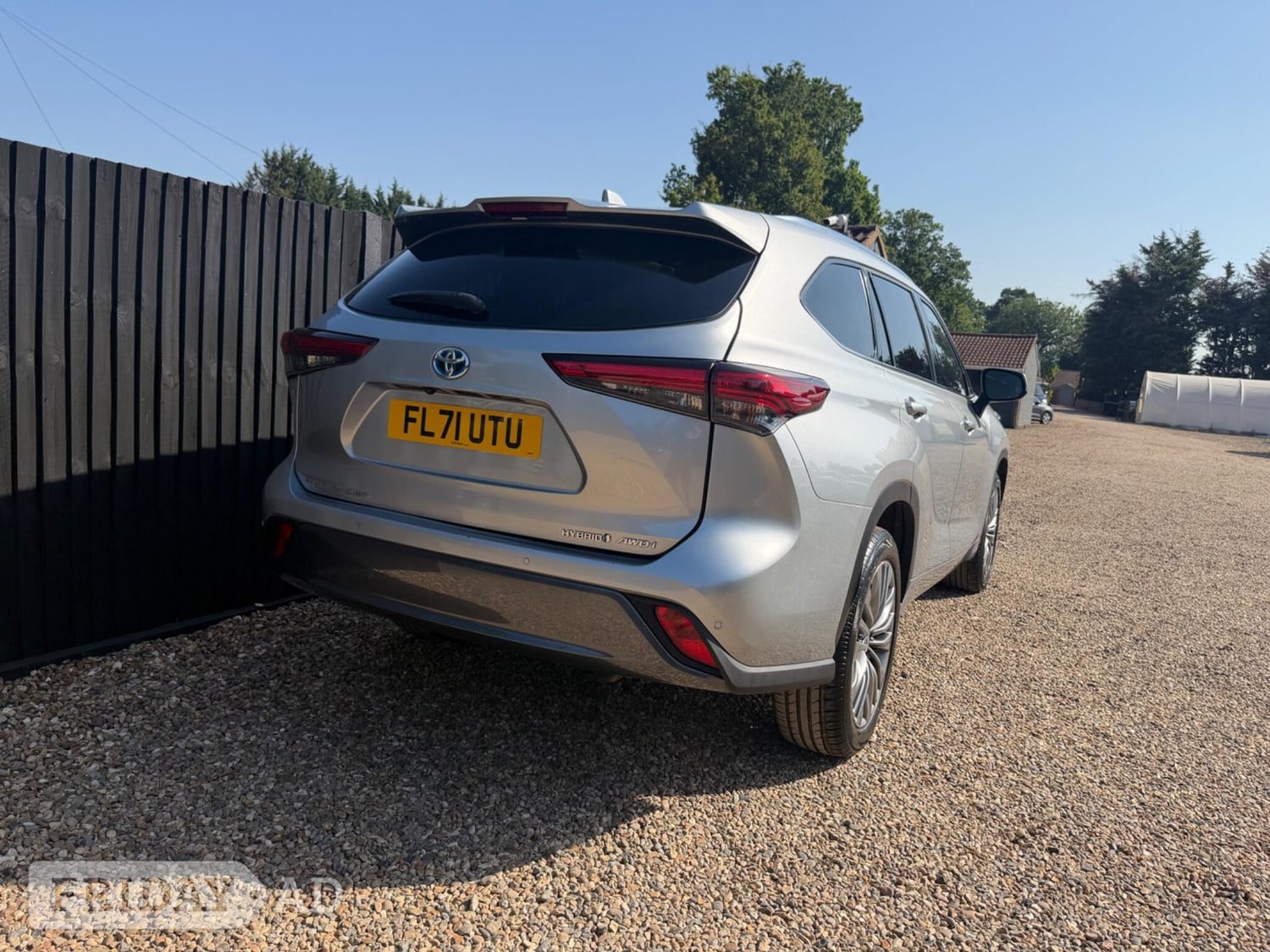 Toyota Highlander Estate 2021 - Cars in Addlestone