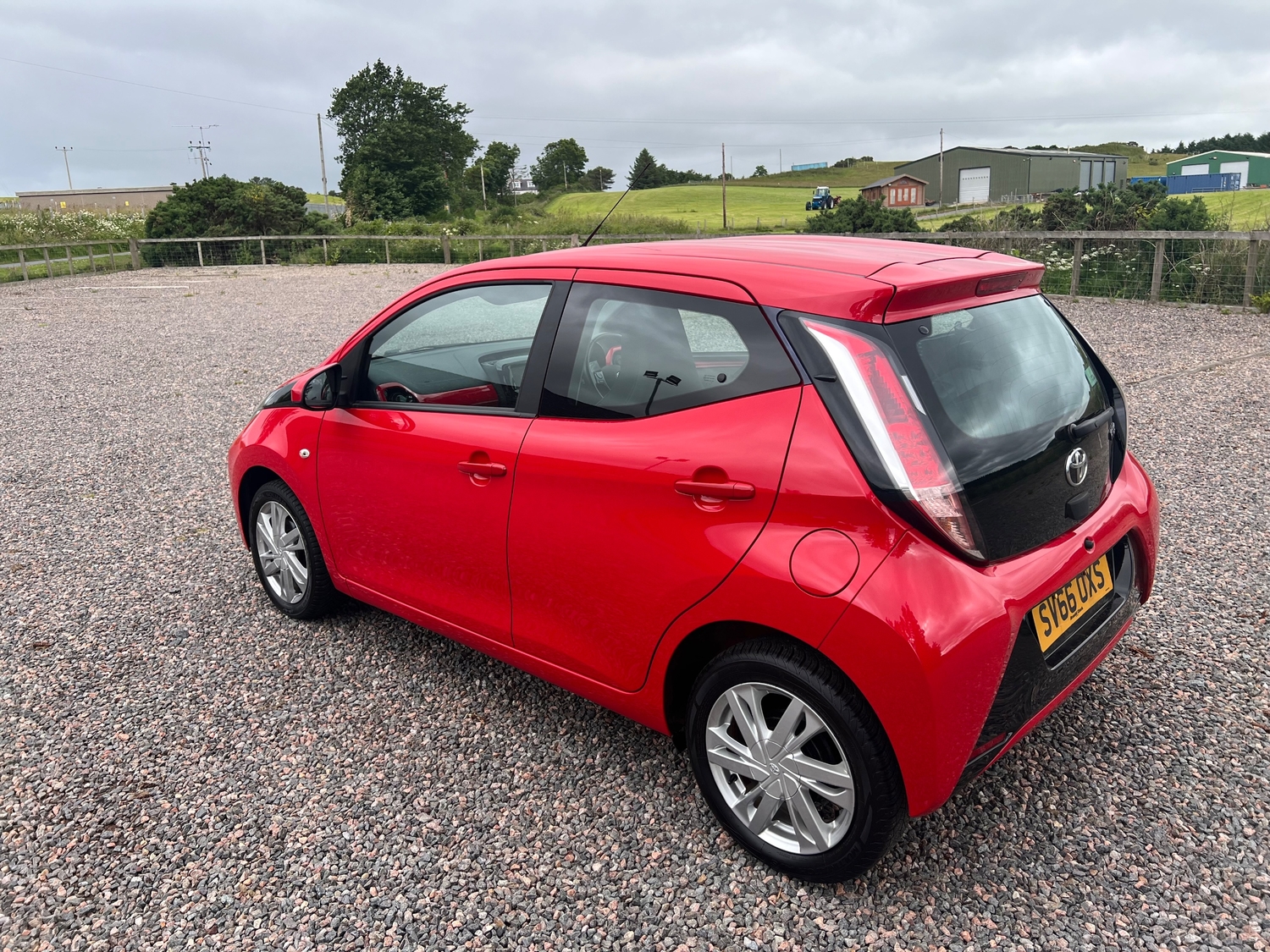 Toyota Aygo 2016 - Cars