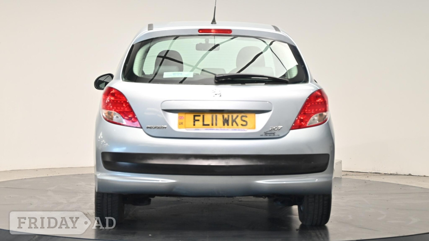 Peugeot 207 2011 - Cars