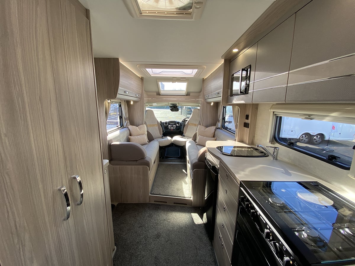 [4 berth ]Elddis Evolution 155