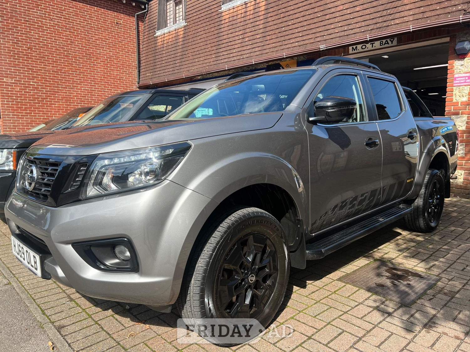 Nissan Navara 2019 - Vans & Commercial Vehicles