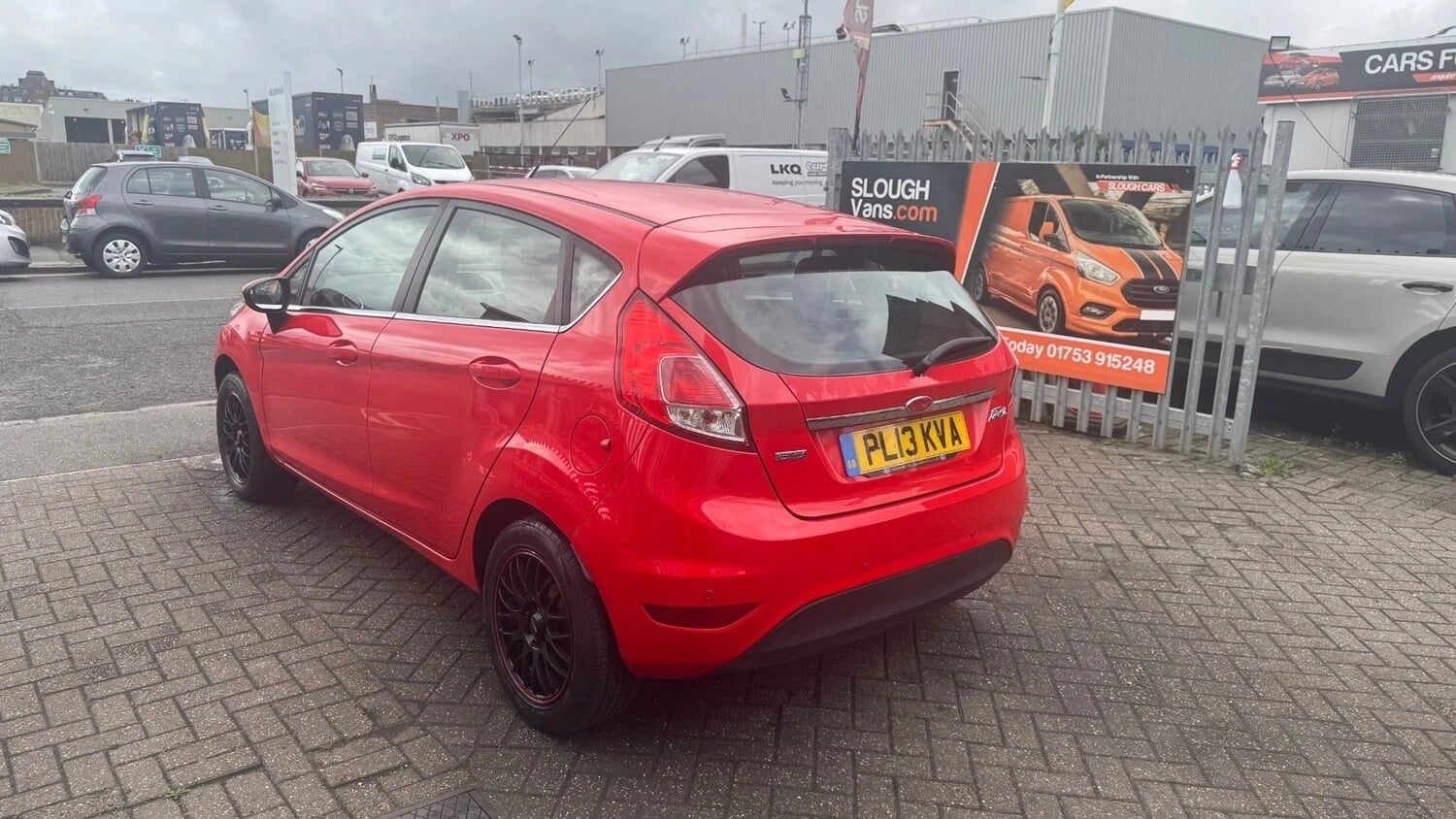 [ berth ]Ford Fiesta