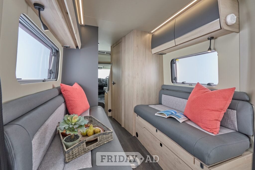 [2 berth ]Auto-Trail 67 Expedition