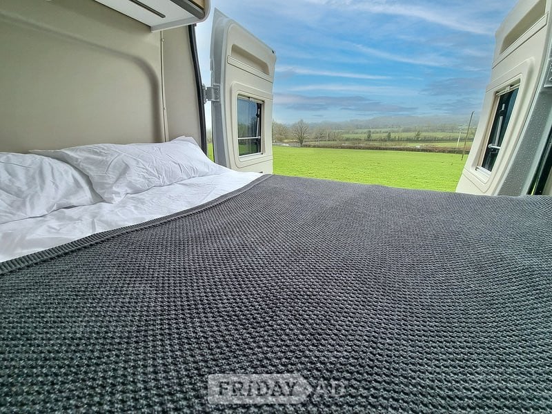 [3 berth ]Sunlight Cliff 540 Adventure