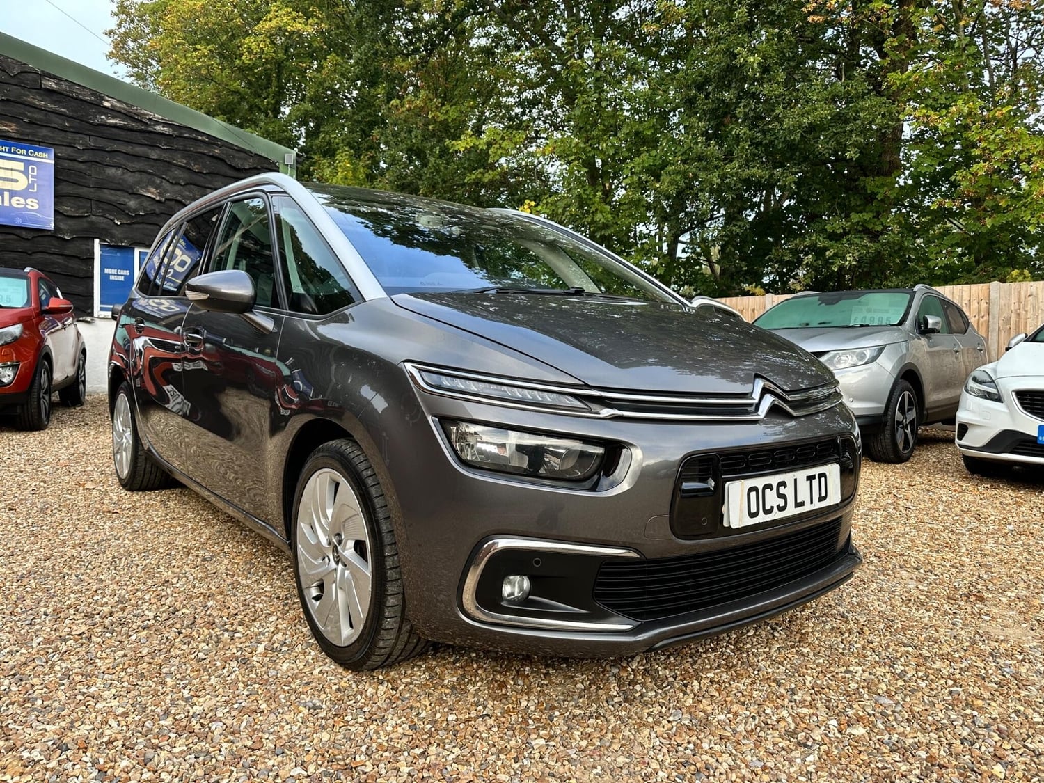 Citroen Grand C4 SpaceTourer Hook