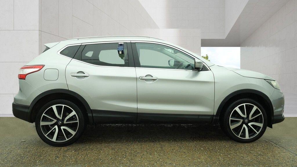 Nissan Qashqai 2016 - Cars
