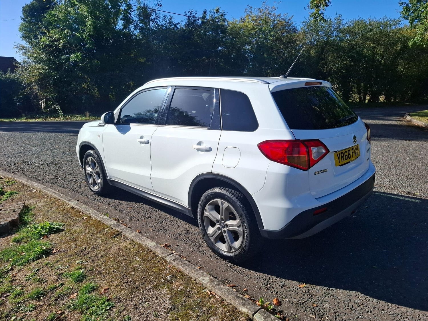 Suzuki Vitara 2018 - Cars in Ashford