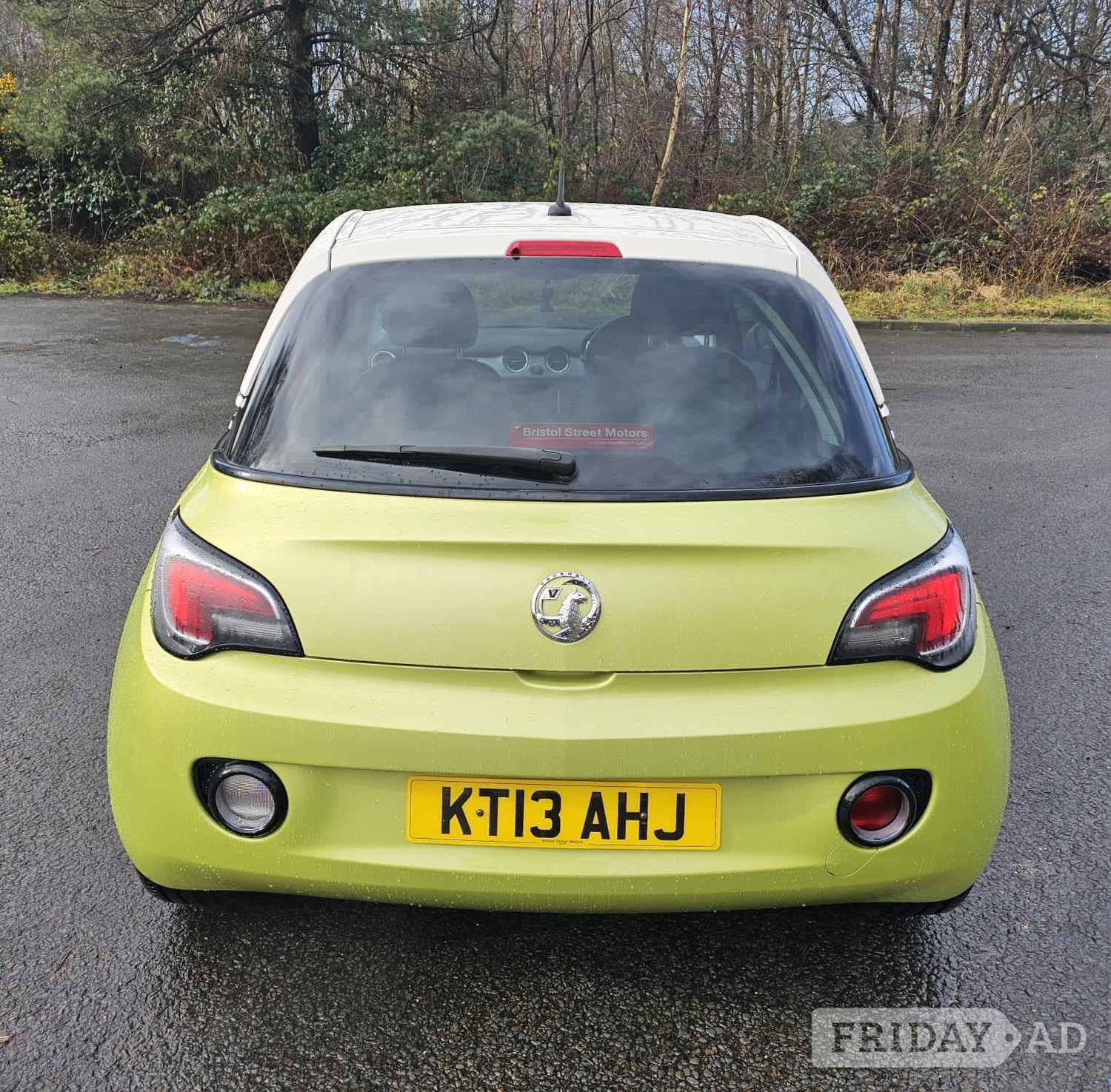 [ berth ]Vauxhall Adam