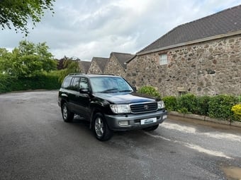 Toyota Land Cruiser 2000