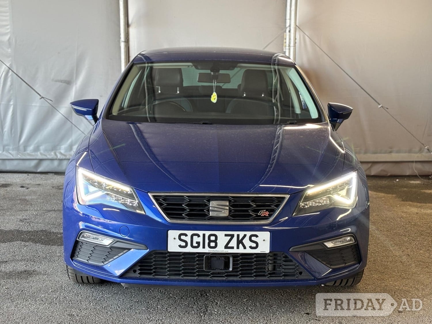 [ berth ]SEAT Leon