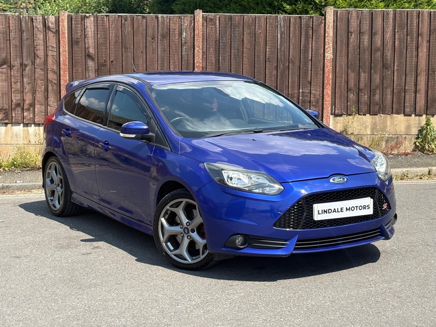 Ford Focus 2013 - Cars