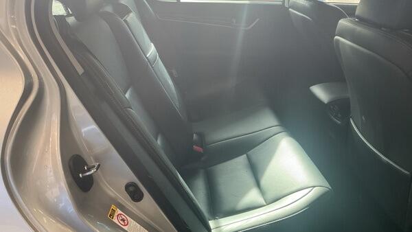 [ berth ]Lexus GS