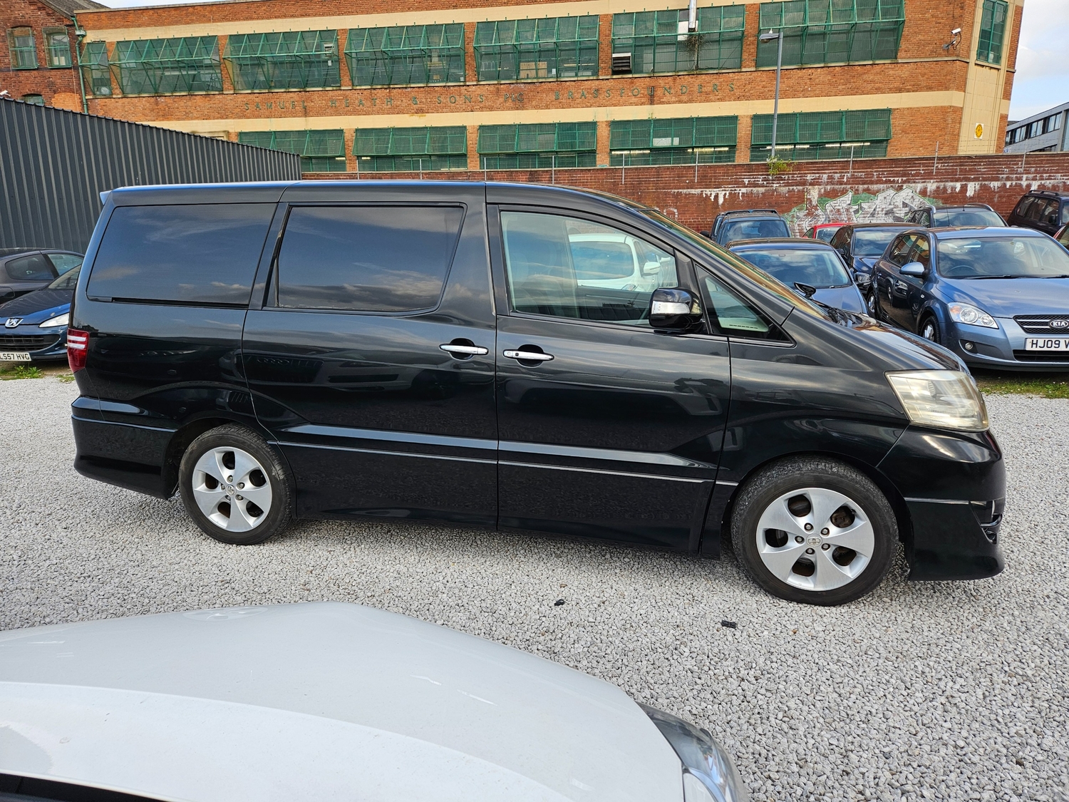 Toyota Alphard Birmingham