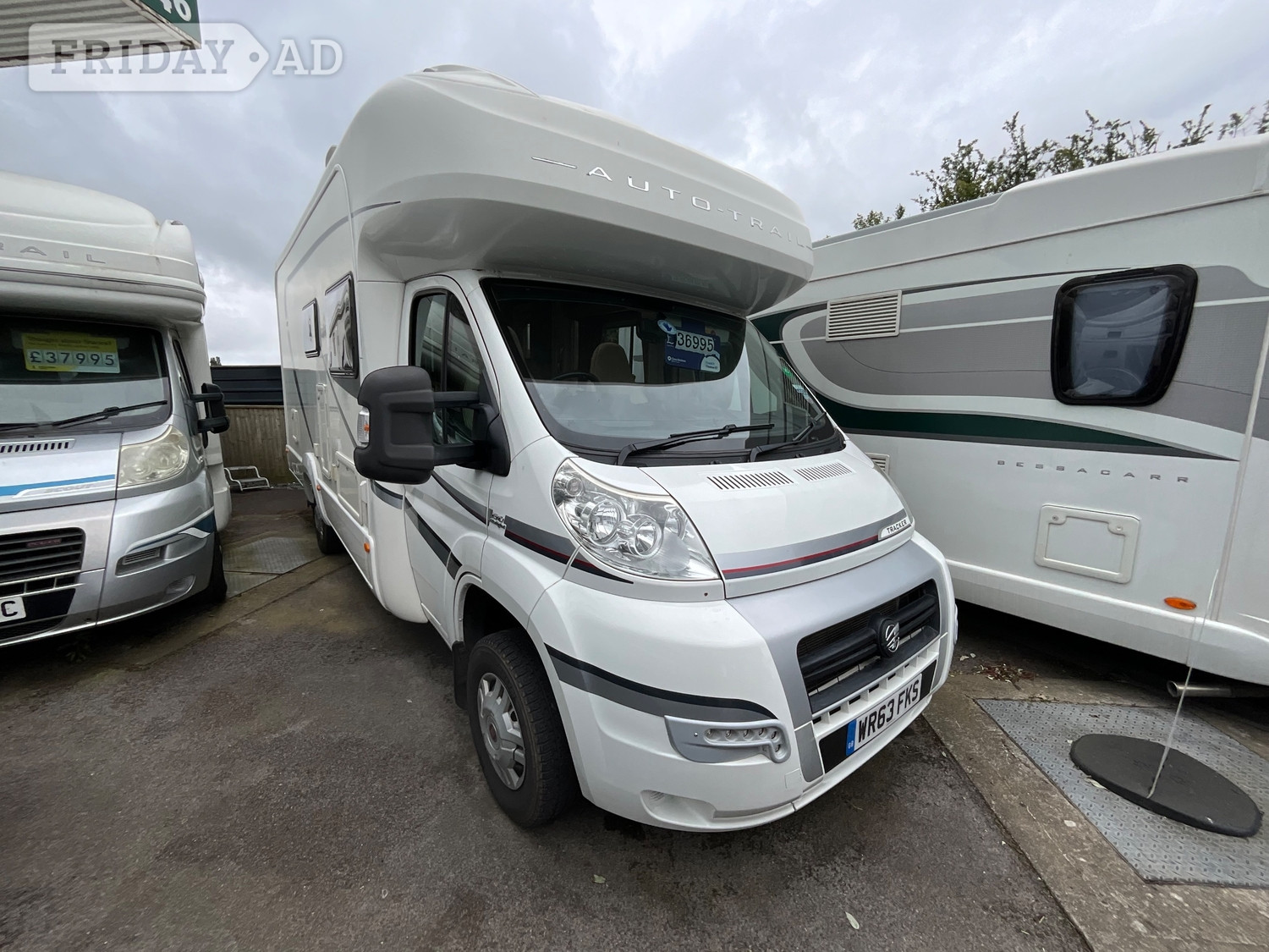 [ berth ]Auto-Trail Tracker FB