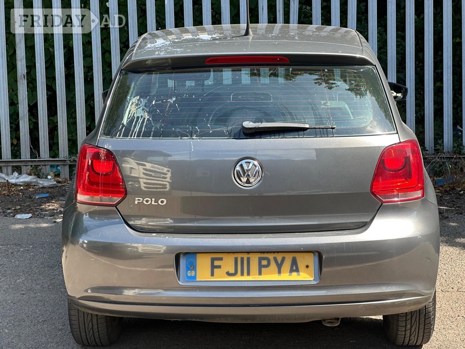 Volkswagen Polo 2011 - Cars