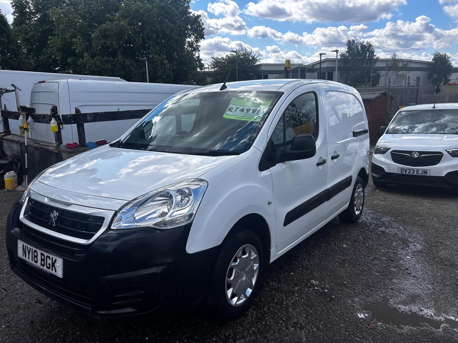 [ berth ]Peugeot Partner