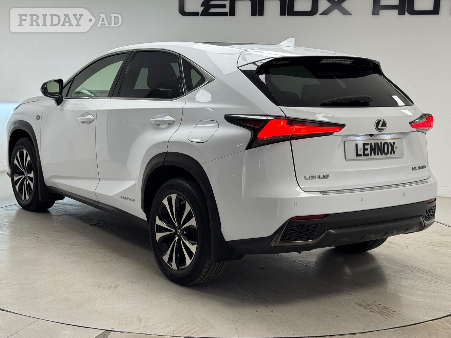 Lexus NX 2020 - Cars in Brent