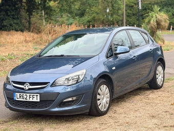 Vauxhall Astra 2012