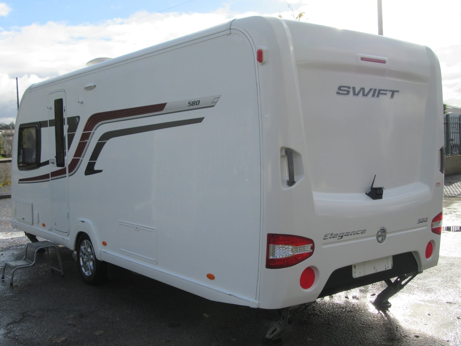 Swift Elegance 580 2015 - Motorhomes & Caravans in Widnes