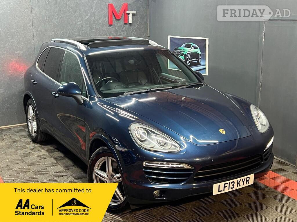 Porsche Cayenne 2013 in Halifax