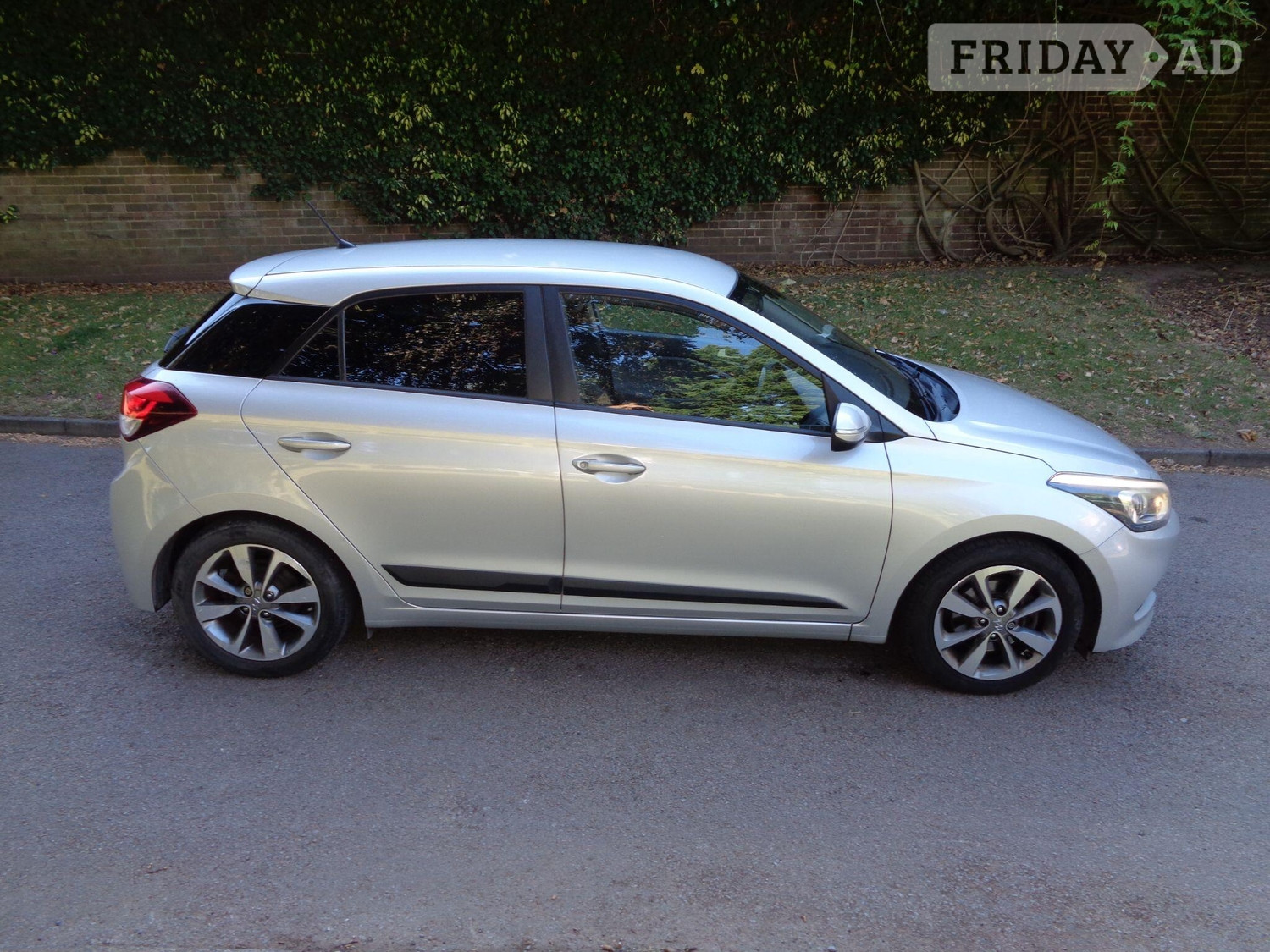 [ berth ]Hyundai i20