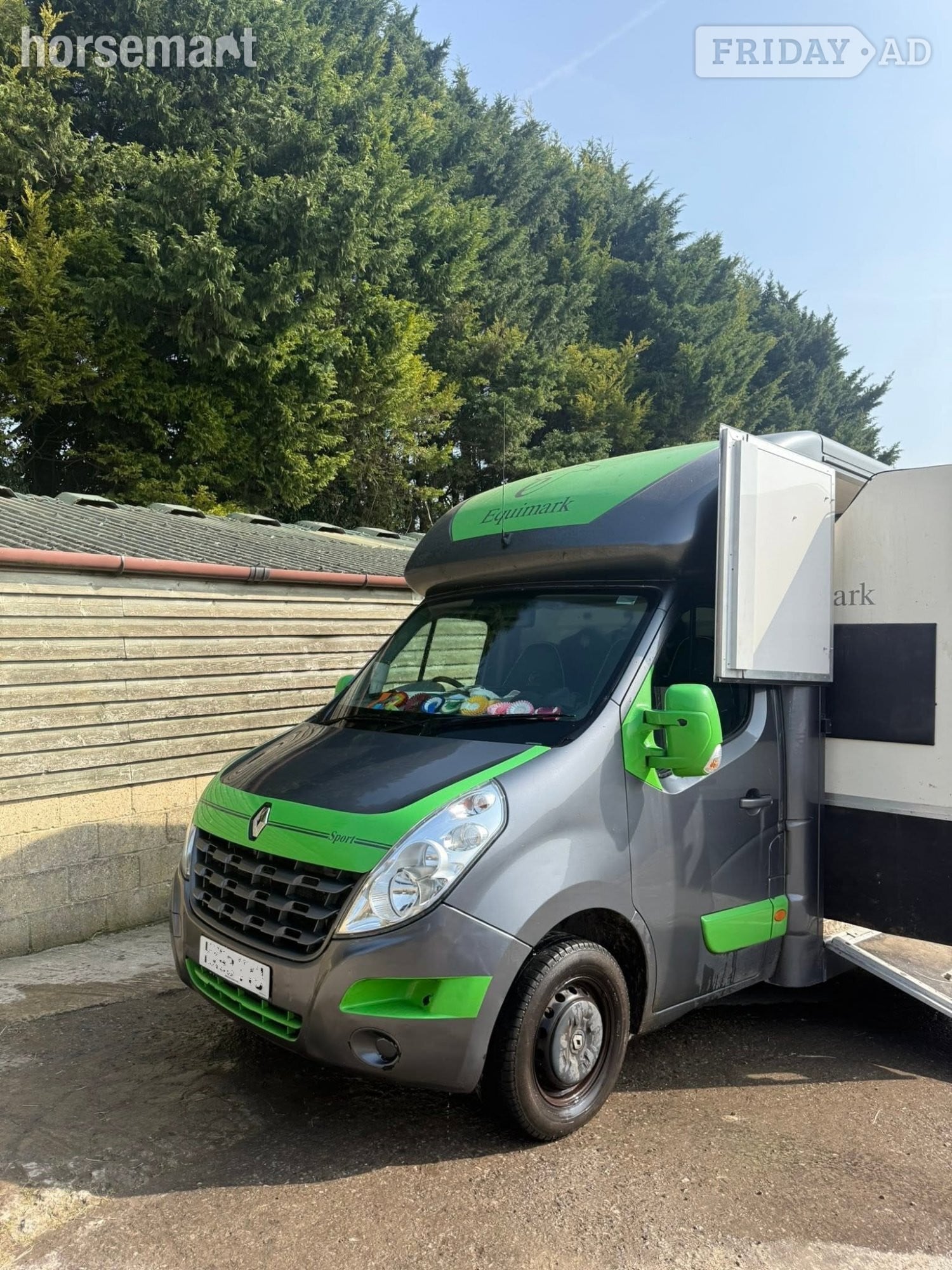 Equimark  Renault sport Horsebox in Cardiff