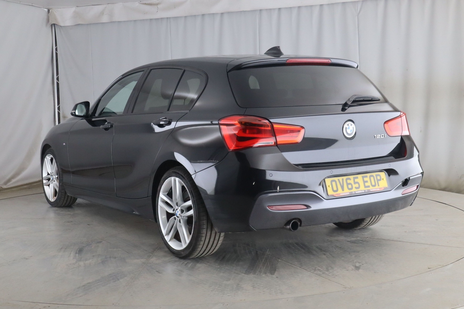 [ berth ]BMW 1 Series
