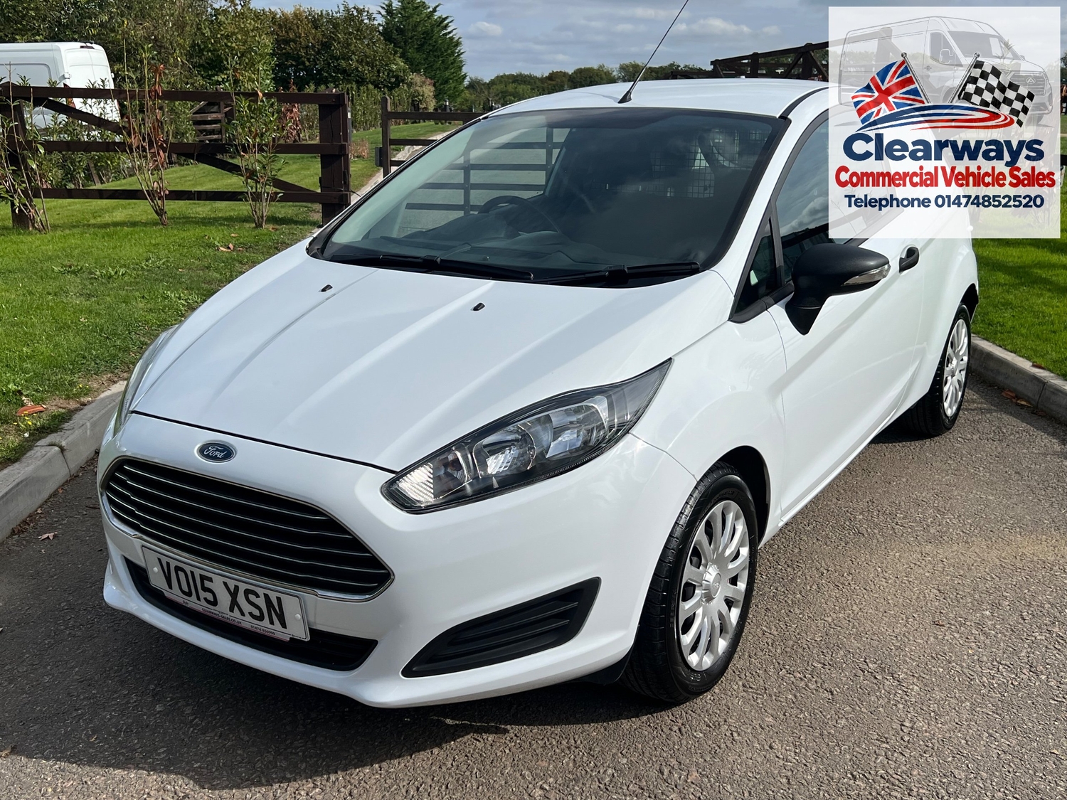 Ford Fiesta 2015 - Cars