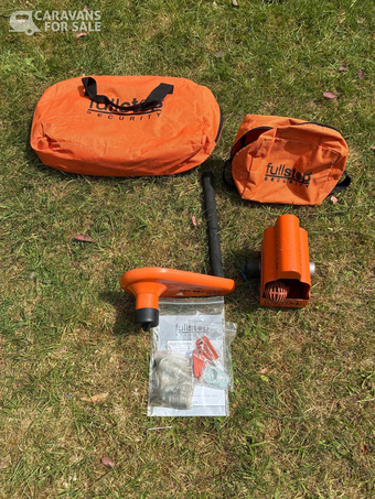 Fullstop Nemesis Wheel Lock and Saracen Hitch Lock