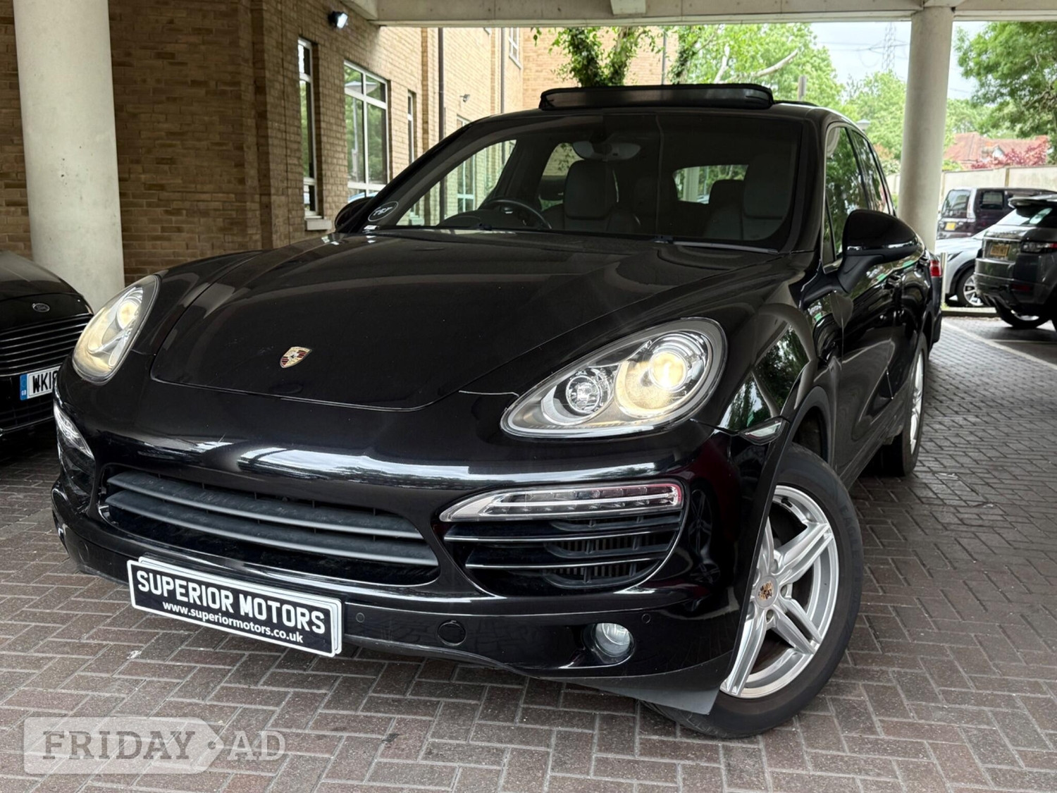 [ berth ]Porsche Cayenne