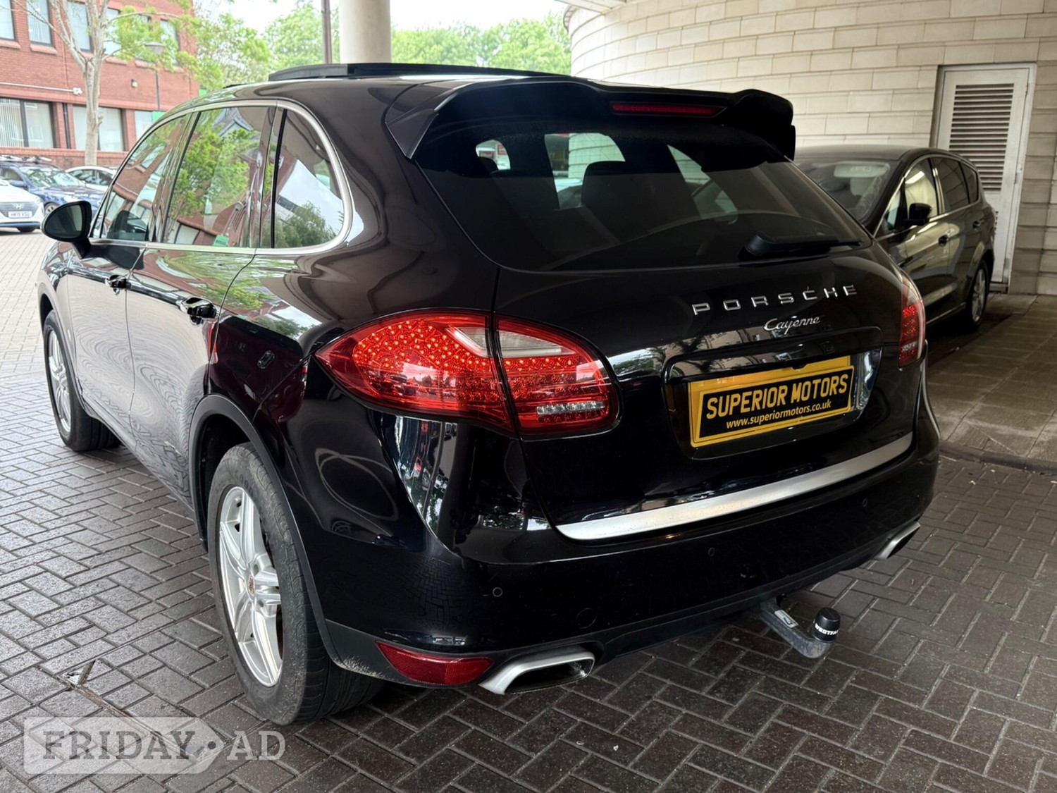 Porsche Cayenne 2013 - Cars in Staines