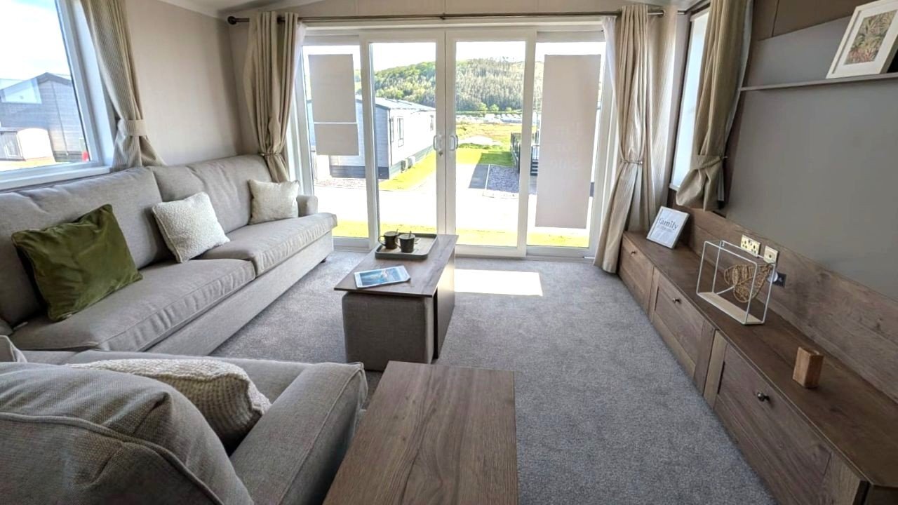Contemporary Comfort: The 2026 Swift Morlaix Coastal Retreat - Holiday Homes in Aberystwyth