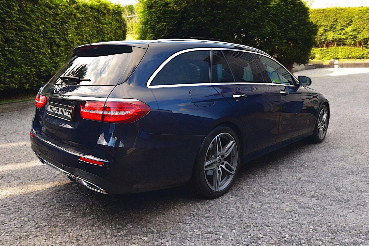 [ berth ]Mercedes-Benz E Class