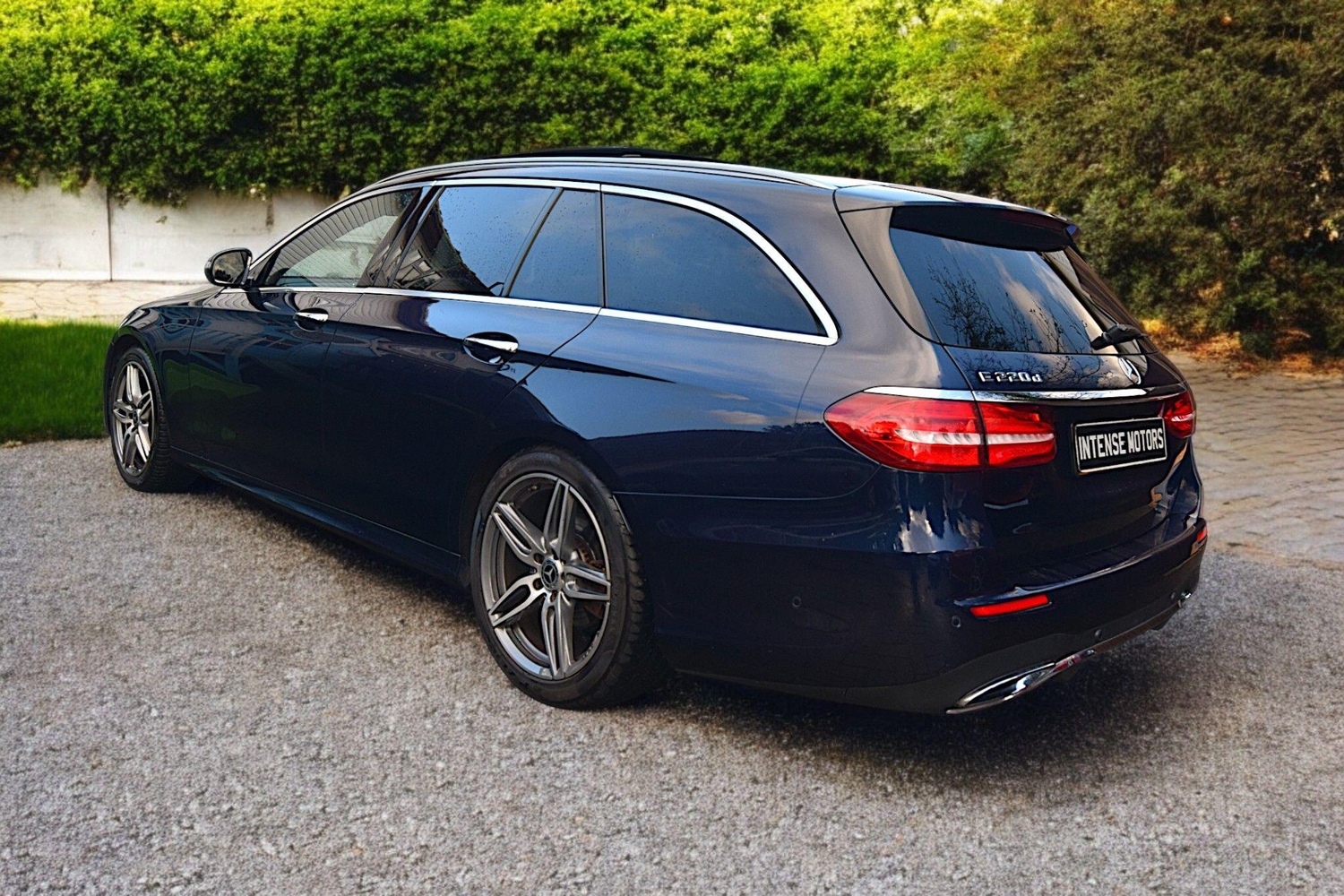 Mercedes-Benz E Class 2017 - Cars