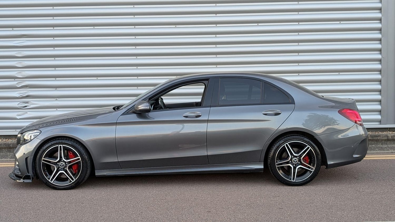Mercedes-Benz C Class 2019 - Cars in St. Albans