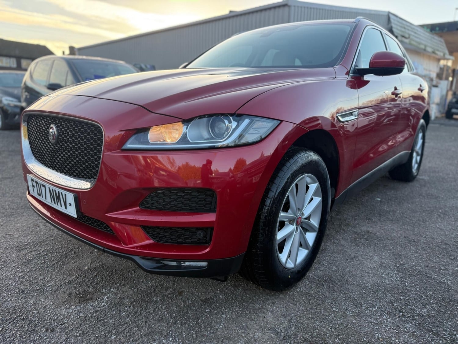 [ berth ]Jaguar F-Pace
