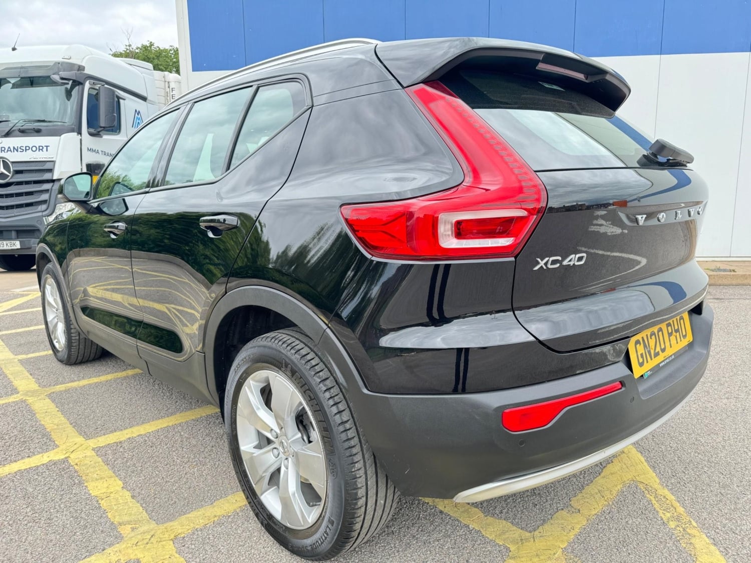Volvo XC40 2020 - Cars in Leicester