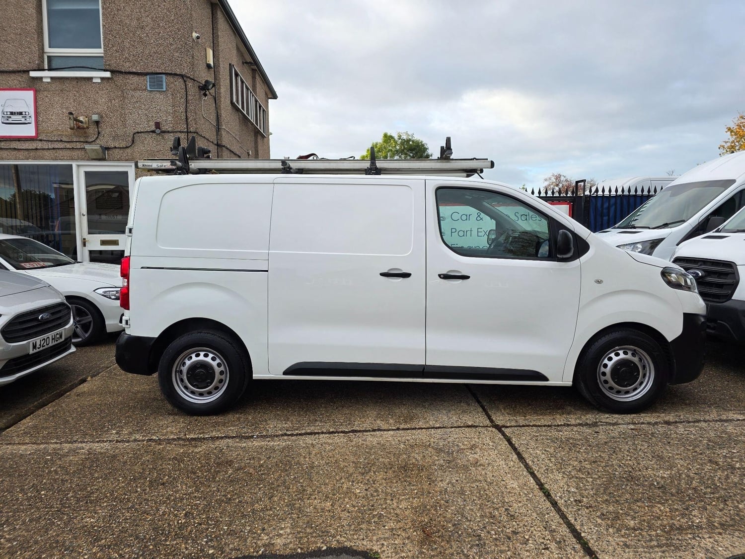 Vauxhall Vivaro Hounslow