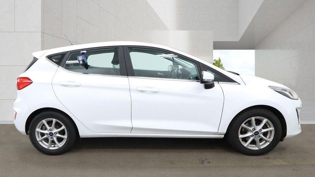 Ford Fiesta 2018 - Cars