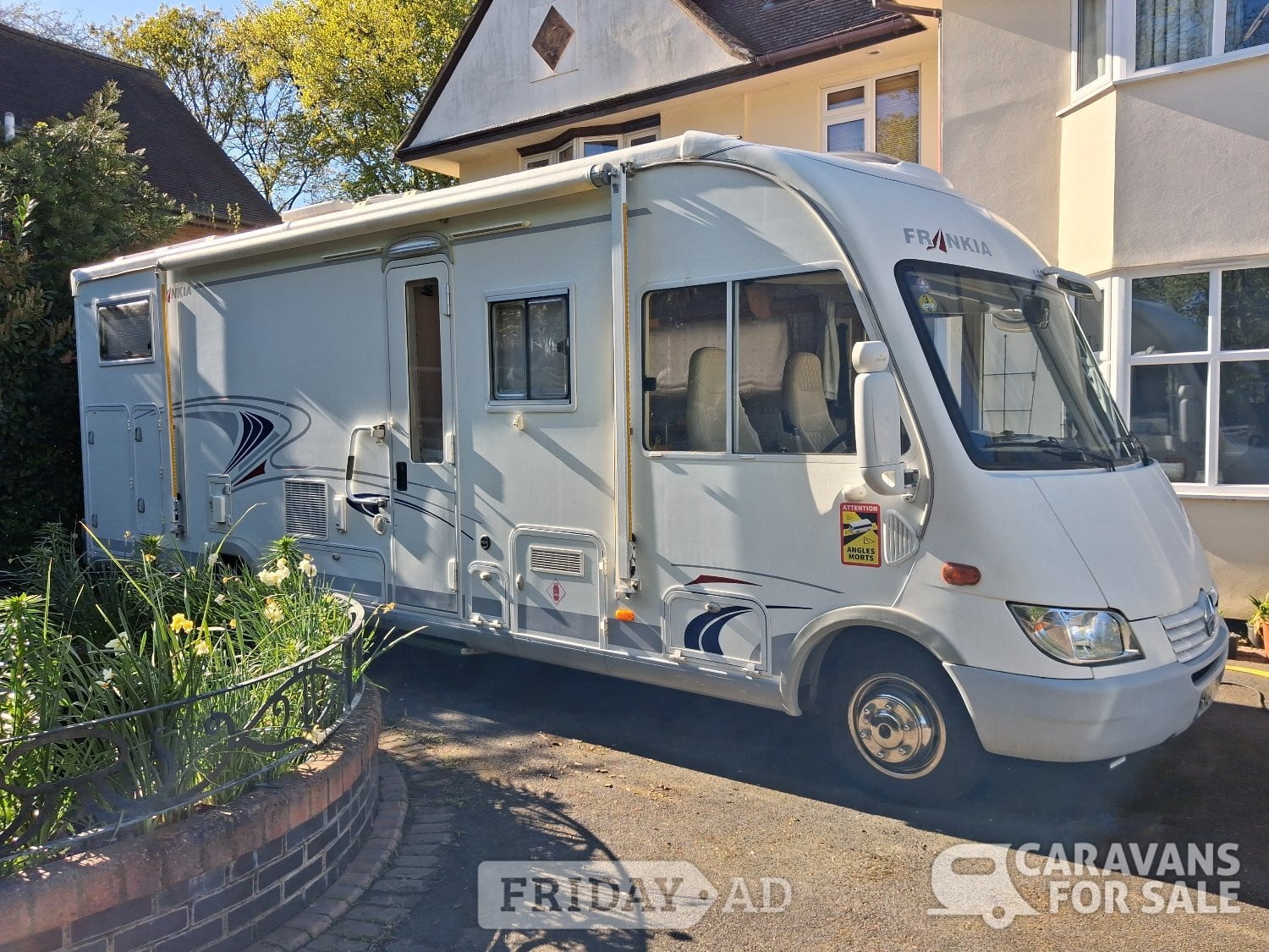 Frankia Luxury i8000 GD 2004 for sale in Ipswich