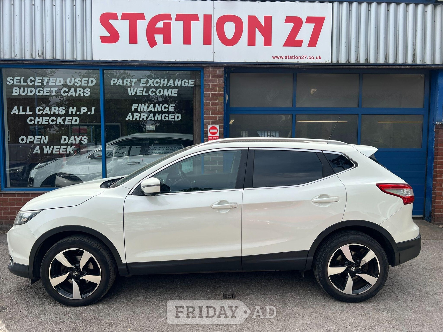 Nissan Qashqai 2015 - Cars