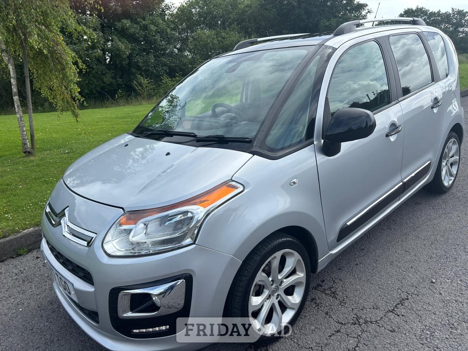 Citroen C3 Picasso 2017 in Swansea