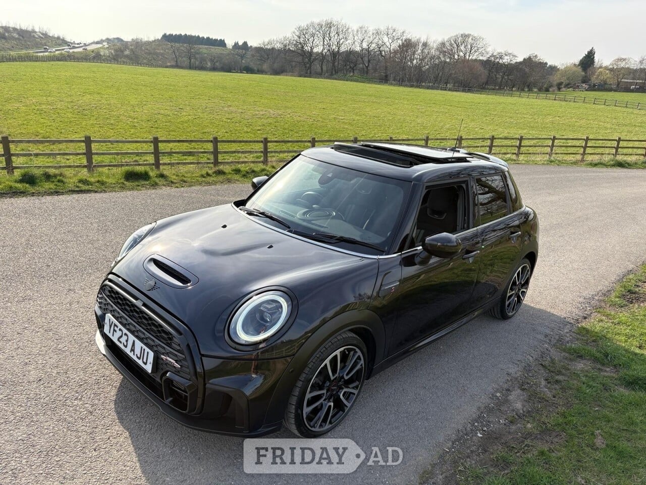 Mini Hatch 2023 - Cars in Stockport