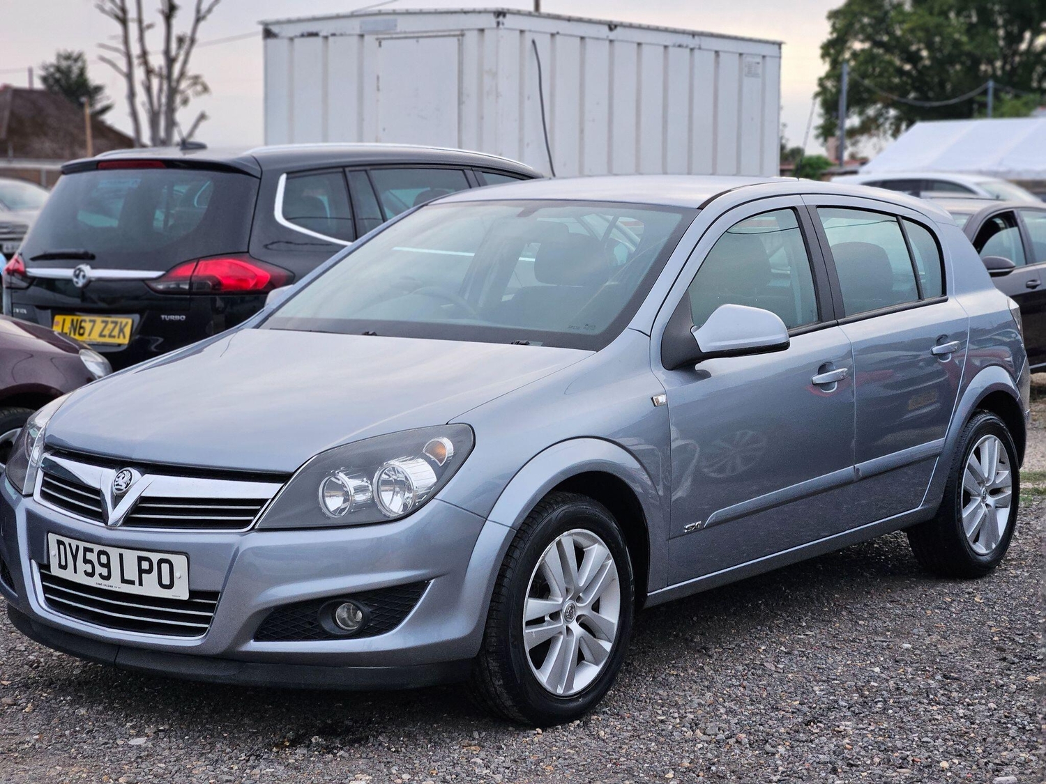 [ berth ]Vauxhall Astra