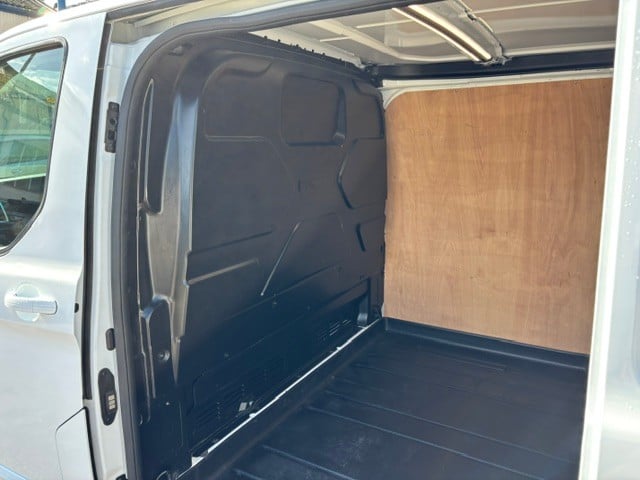 Ford Transit Custom 2023 - Vans & Commercial Vehicles